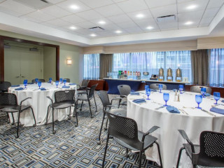 Crowne Plaza Times Square Manhattan, an IHG Hotel