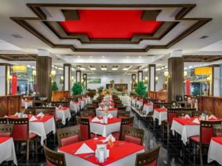 CRYSTAL AURA BEACH RESORT & SPA