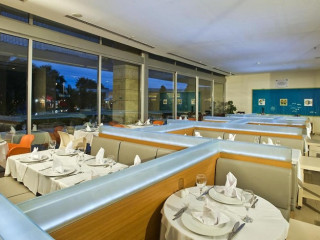 SEA VIEW APARTMENTS CM