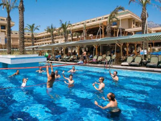 CRYSTAL DE LUXE RESORT & SPA 