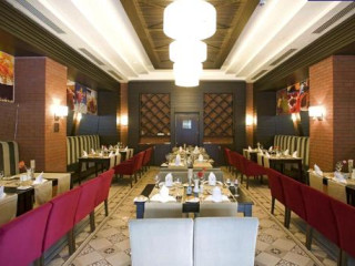 CRYSTAL DE LUXE RESORT & SPA