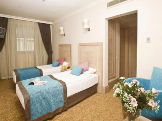 Crystal Family Resort & Spa