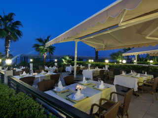 CRYSTAL FAMILY RESORT & SPA