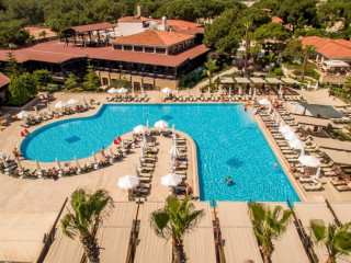 CRYSTAL FLORA BEACH RESORT