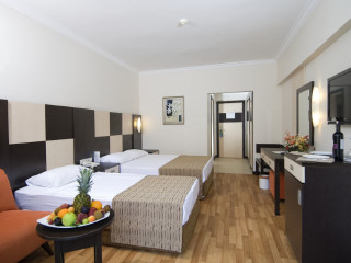 CRYSTAL SUNSET LUXURY RESORT & SPA