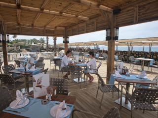 Bilet charter Avion OTP-CHQ-OTP