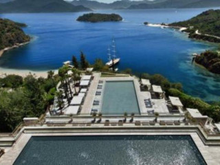 D-HOTEL MARIS