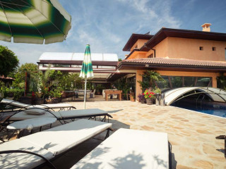 Dallas Residence