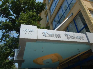 Dana Palace Park