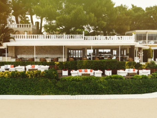 Danai Beach Resort & Villas