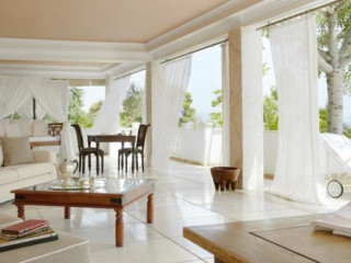 Danai Beach Resort & Villas