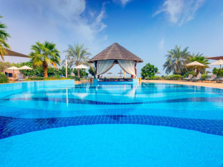 Danat Jebel Dhanna Resort