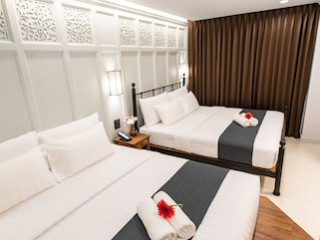 DANG DERM IN THE PARK