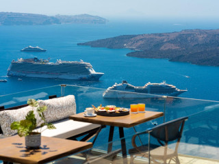 Day Dream Luxury Suites