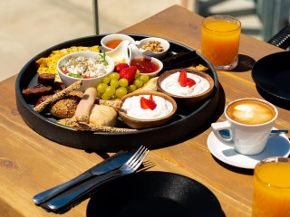 Day Dream Luxury Suites