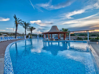 db Seabank Resort + Spa