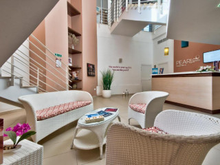 Hotel db Seabank Resort and Spa