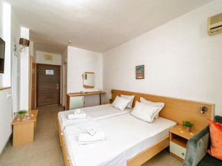 DELFIN HOTEL SUNNY BEACH