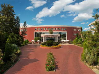 DELPHIN BOTANIK HOTEL