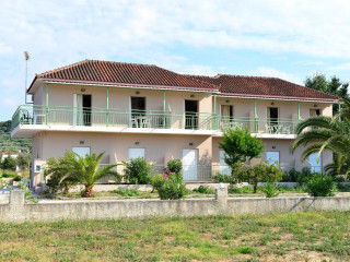 Dennis Studios Alykanas