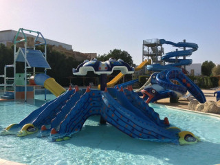 Dhonfulhafi Beach View & Spa