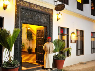 Dhow Palace Hotel