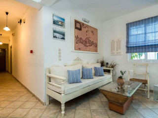 DIAMOND APARTMENTS & SUITES