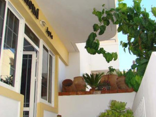 DIAMOND APARTMENTS & SUITES