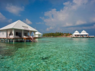 Diamonds Athuruga Beach & Water Villas