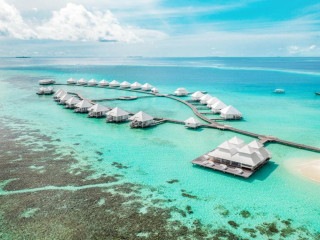 Diamonds Athuruga Beach & Water Villas (South Ari Atoll)