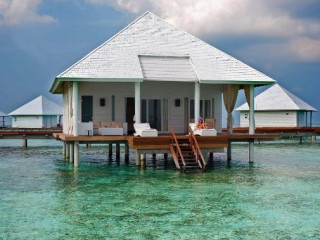 Diamonds Athuruga Spa & Resort Maldives