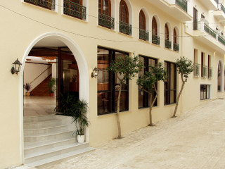 Diana Hotel