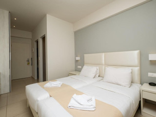 Dimitrios Beach Hotel