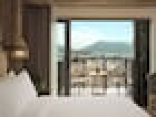 Dinso Resort & Villas Phuket Vignette Collection