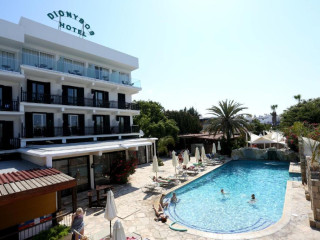 Dionysos Central Hotel