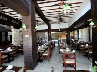 DIONYSOS CENTRAL HOTEL