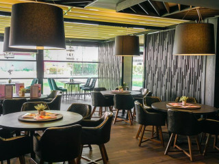 EVRIKA BEACH CLUB HOTEL - DIT