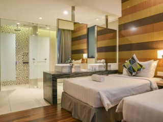 DMAJESTIC PLACE BY WIDEBED