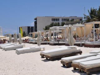 DOLCE VITA CARIBE BEACH B AND B