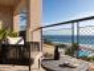 Domes of Corfu, Autograph Collection