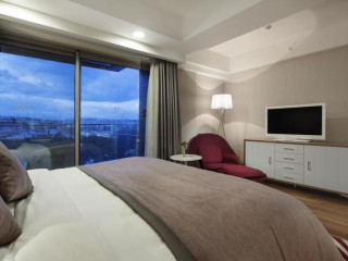 DOUBLE TREE  BY HILTON