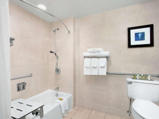 DoubleTree by Hilton Hotel Miami Airport & Convention Center