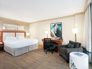 DoubleTree by Hilton Hotel Miami Airport & Convention Center