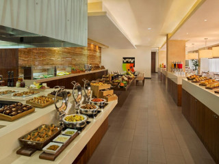 Doubletree by Hilton Hotel & Residence Dubai