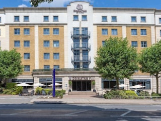 DOUBLETREE BY HILTON LONDON ANGEL KINGS CROSS