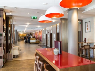 DOUBLETREE BY HILTON LONDON ANGEL KINGS CROSS