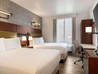 DoubleTree by Hilton New York Downtown