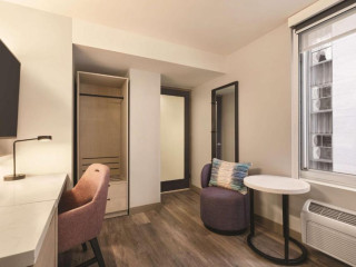 DoubleTree by Hilton New York Midtown Fifth Ave