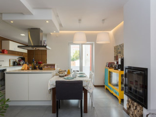 La Rosa Waves Beach - Couple & Families Only