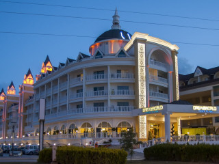 DREAM WORLD RESORT